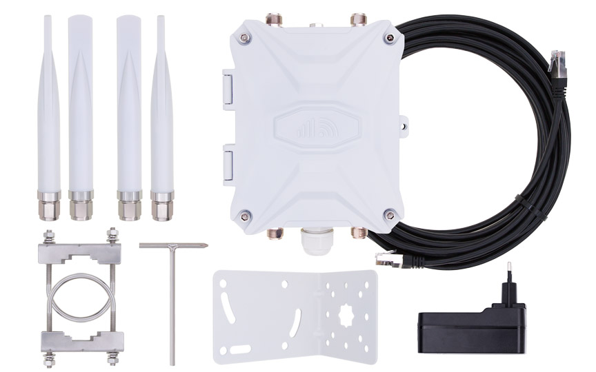 4G Outdoor Router Europe Package with PoE and Antenna