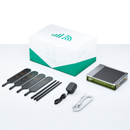 EZR26-5G Router Full Set Perspective View